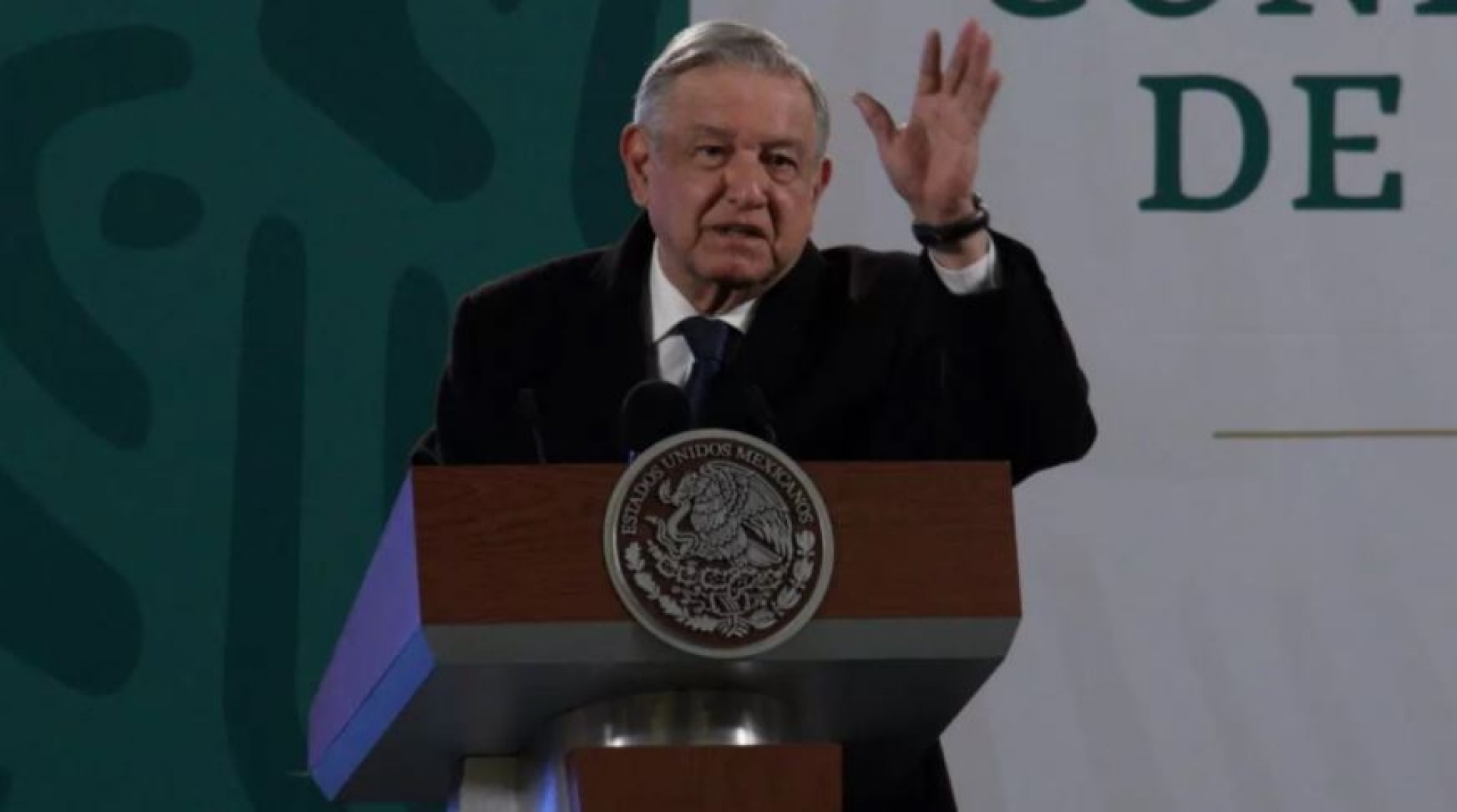Organismos autónomos no sirven y cuesta mucho mantenerlos: López Obrador