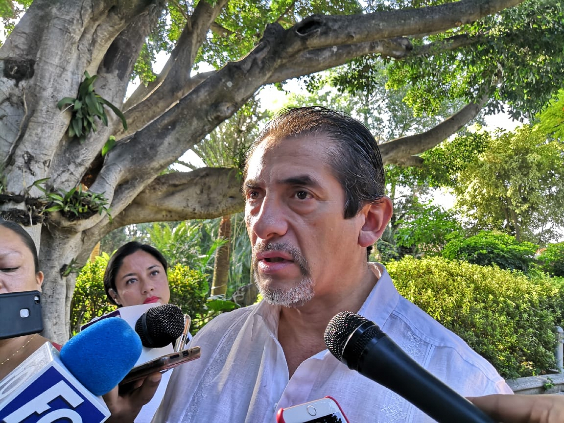 Refiere Salud que hubo reducción de plazas en programa federal