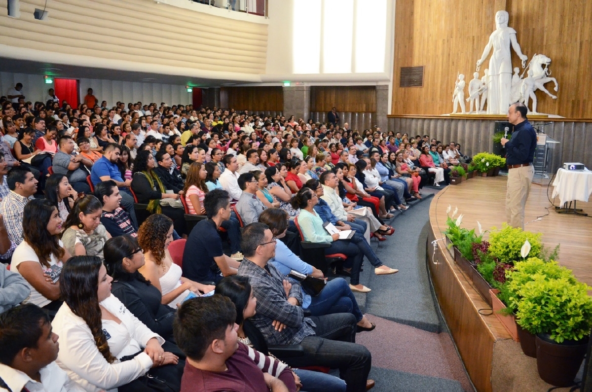 Impartió Vidal Schmill Herrera la conferencia ¿Enseñas valores o a valorar?