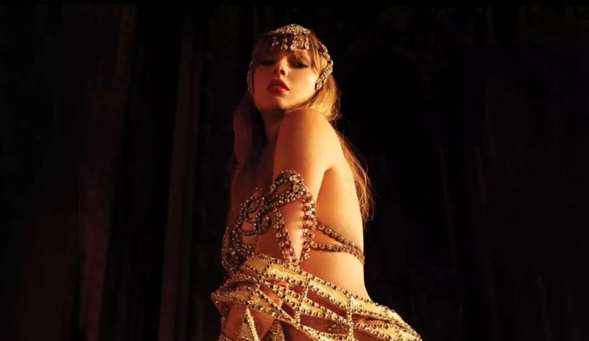 Taylor Swift lanza su esperado duodécimo álbum 'The Life of a Showgirl'