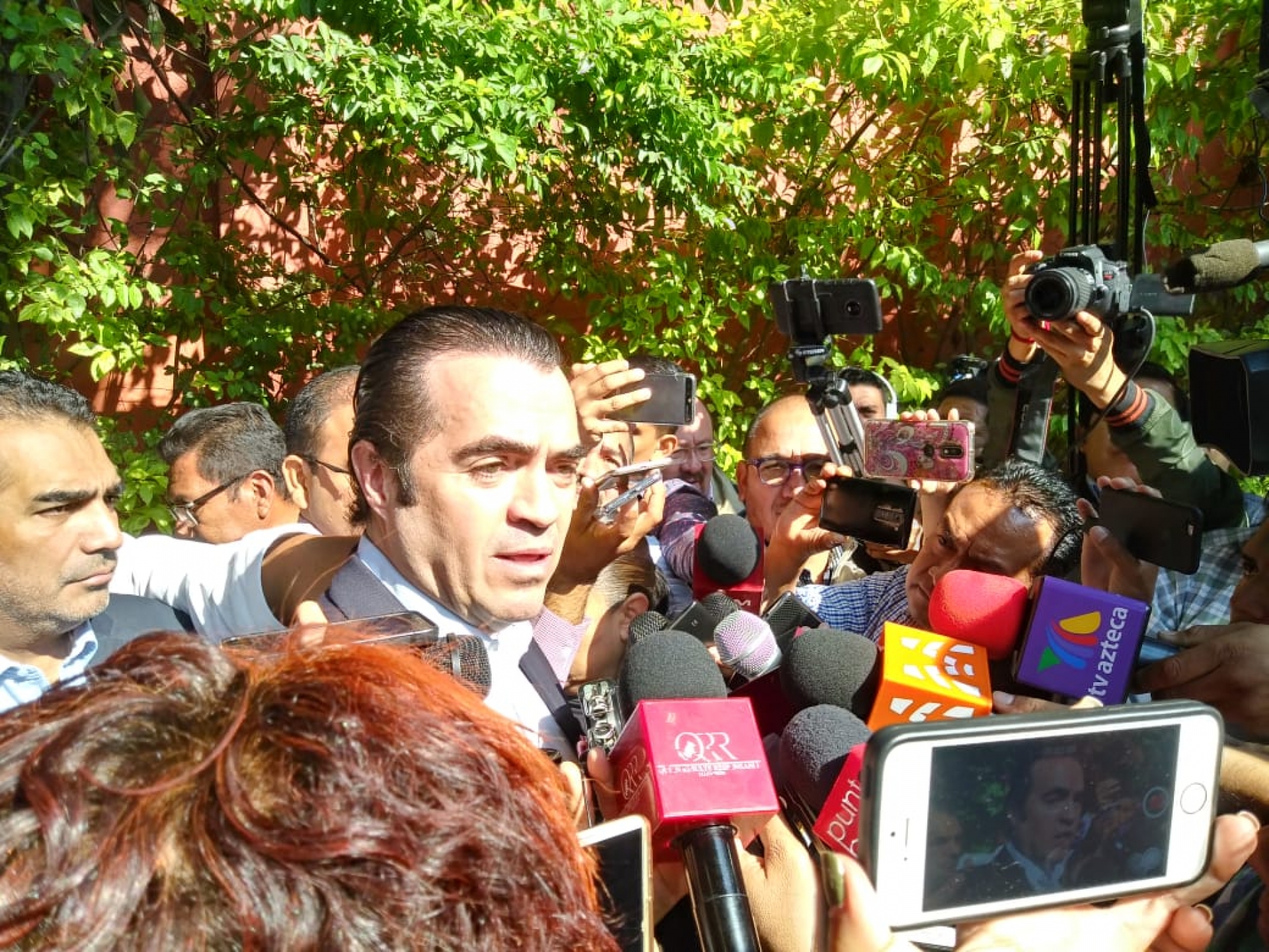 Convoca gobierno estatal a trabajadores administrativos de la UAEM a reunión