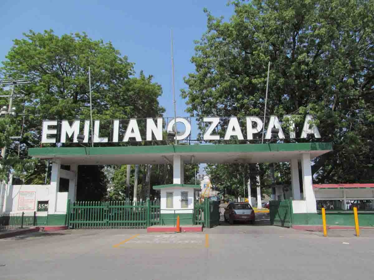 Reciben obreros del IEZ reparto de utilidades histórico
