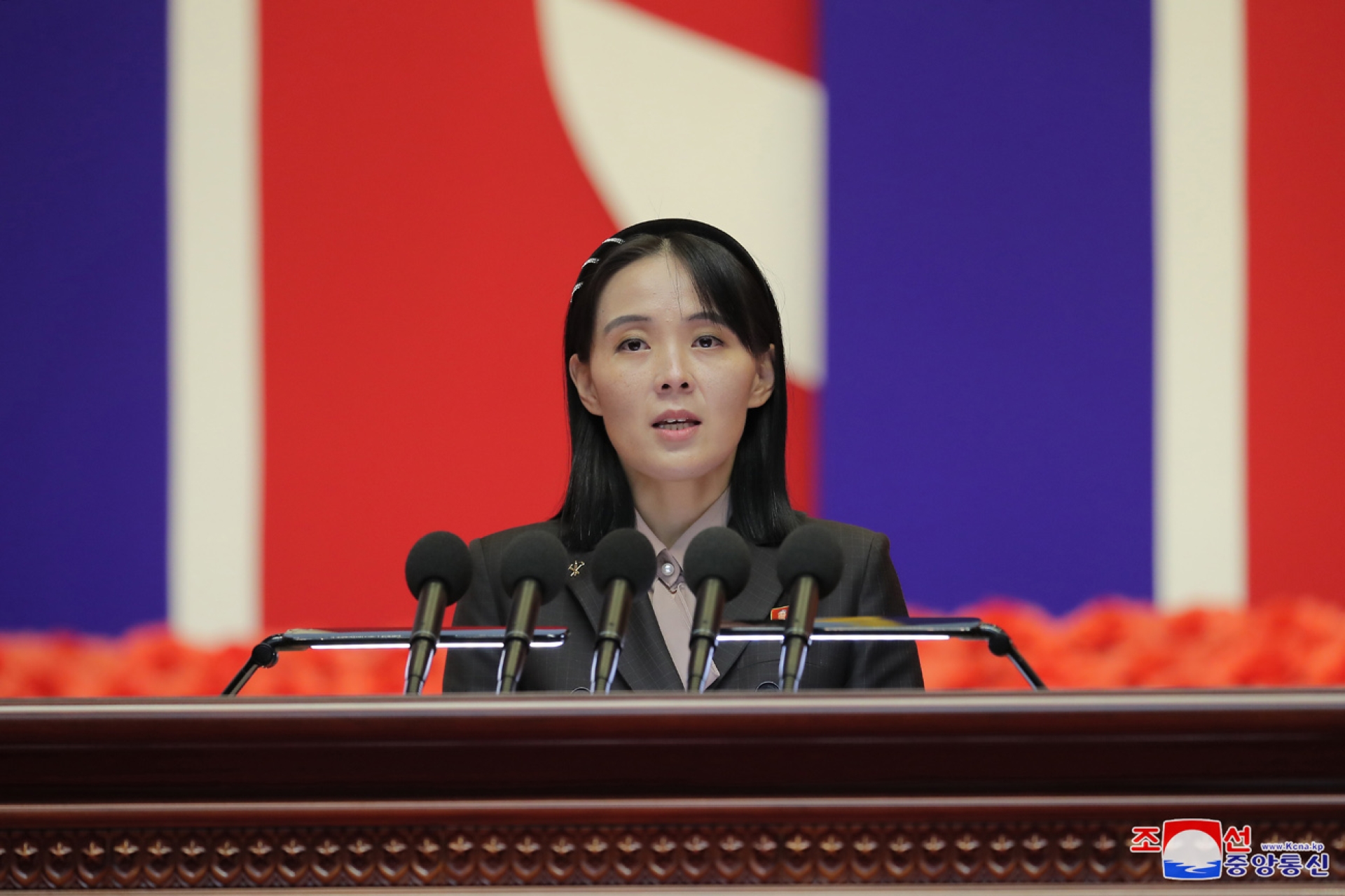 Kim Yo Jong advierte a Corea del Sur por globos de propaganda lanzados