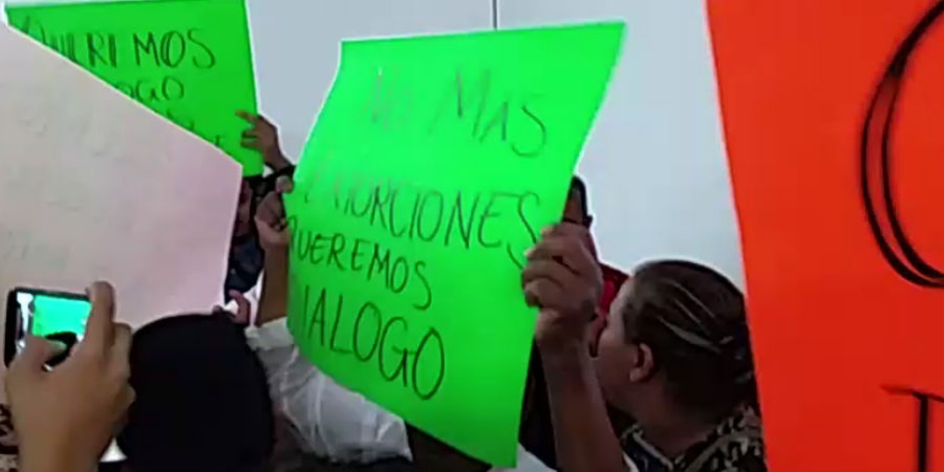 Comerciantes se manifestaron en la sesión de Cabildo del Ayuntamiento de Cuernavaca