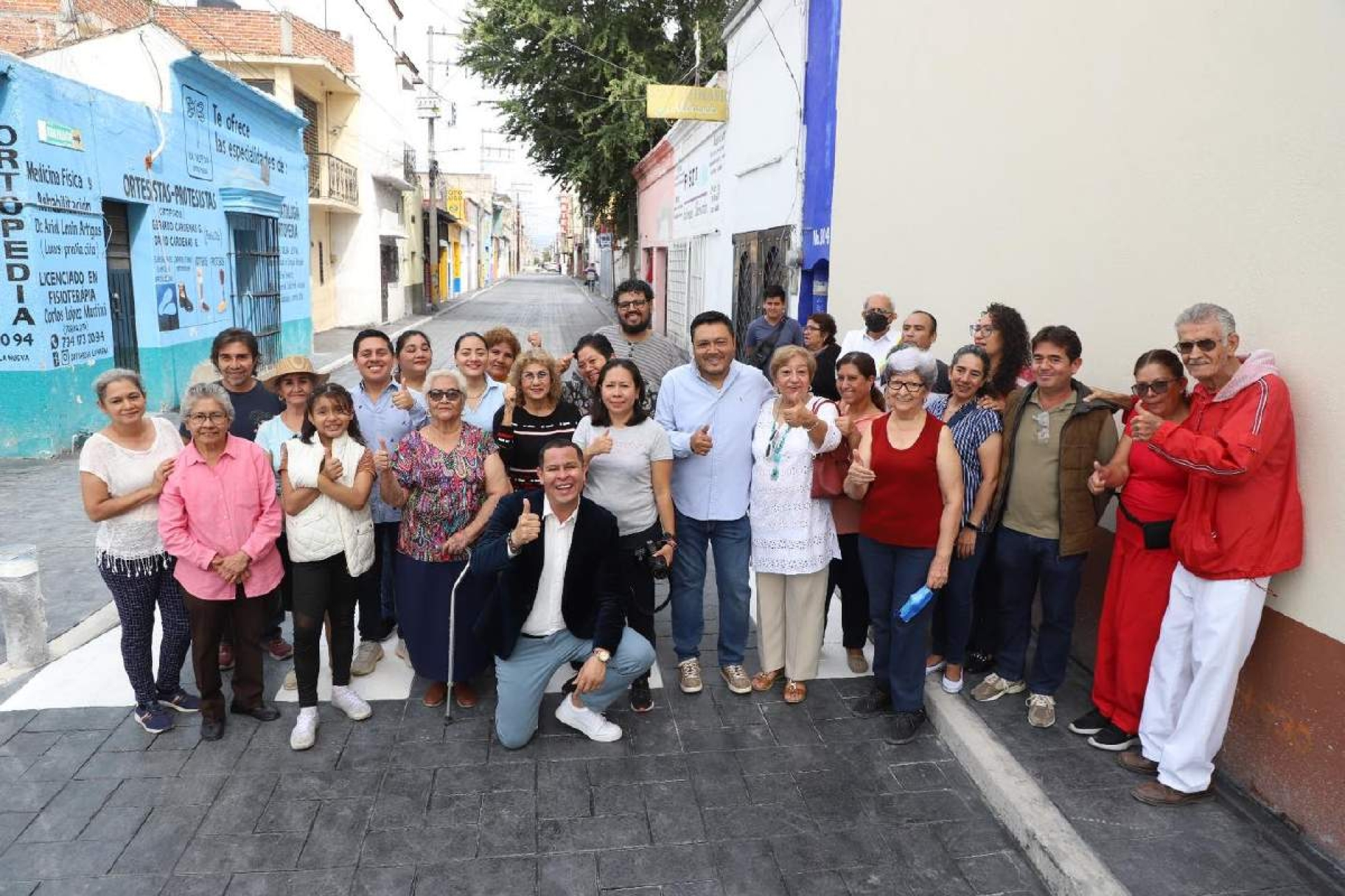 Alcalde de Jojutla hace entrega de dos calles