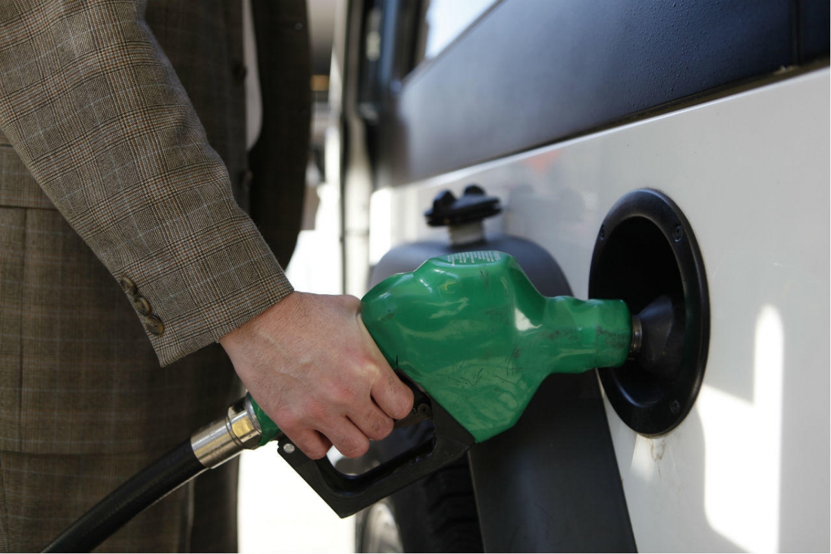 Baja precio de la gasolina... 2 centavos
