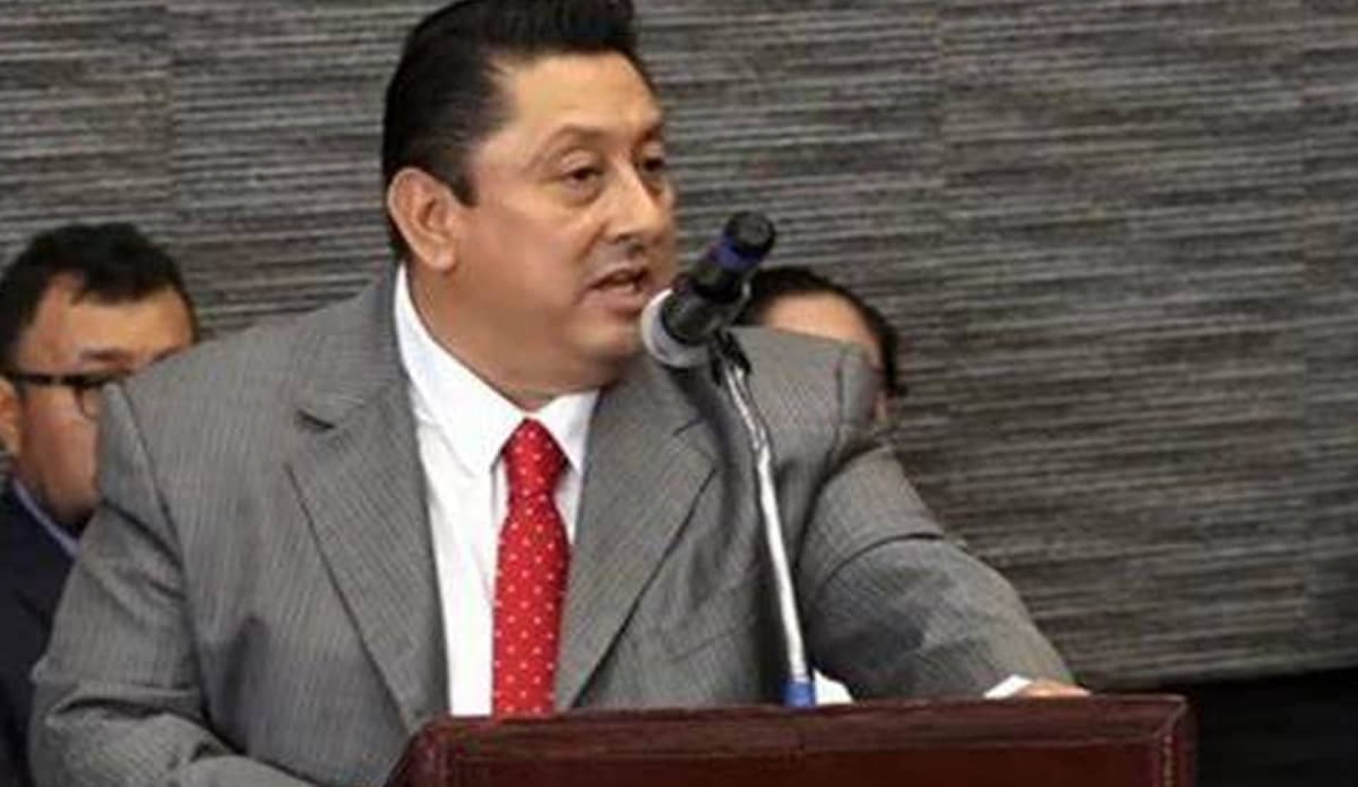 El fiscal, al banquillo