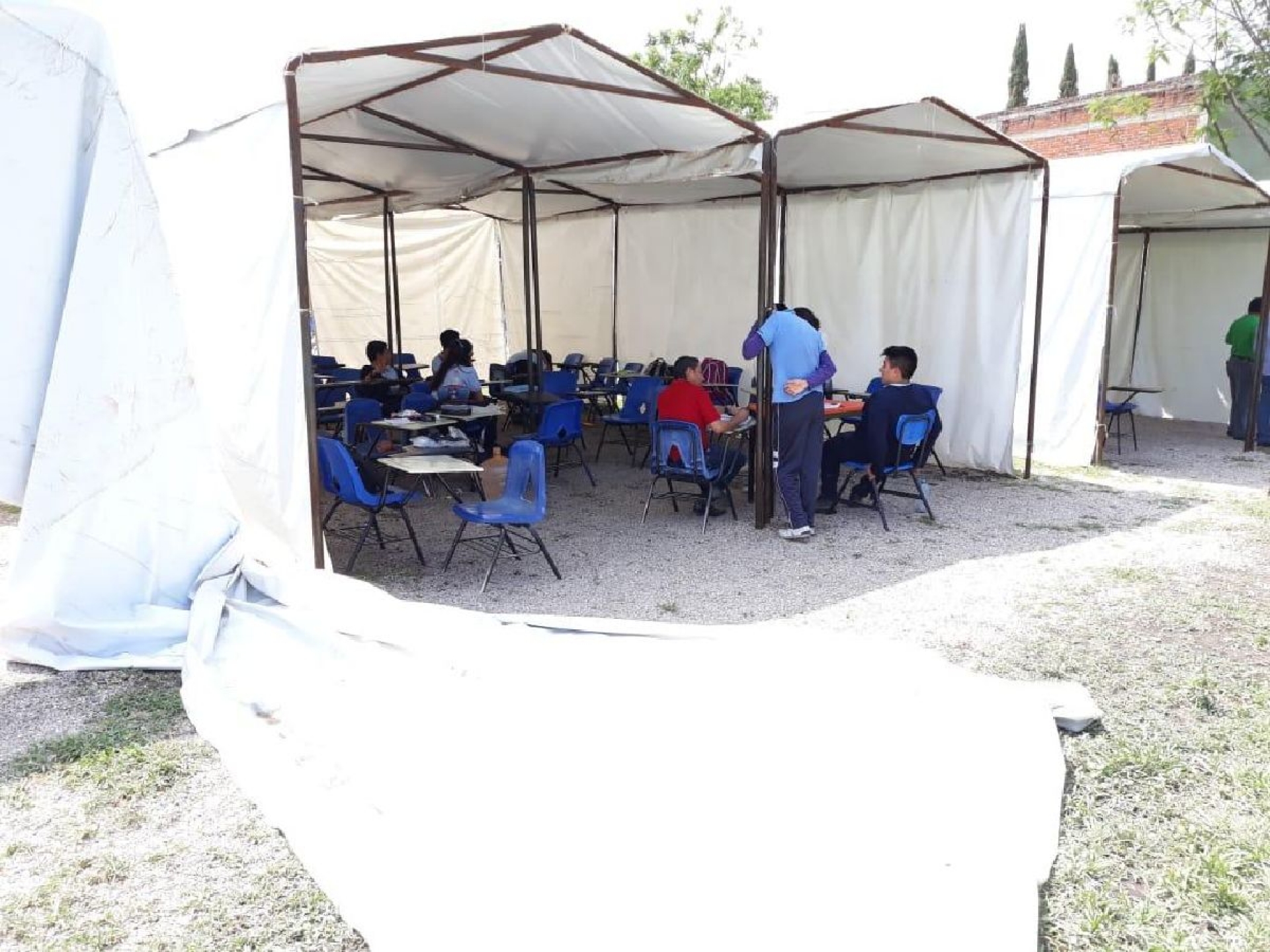 Aulas móviles de la Secundaria Gabino Barreda, afectadas por las lluvias