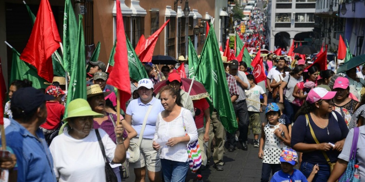Se manifiestan antorchistas en Cuernavaca