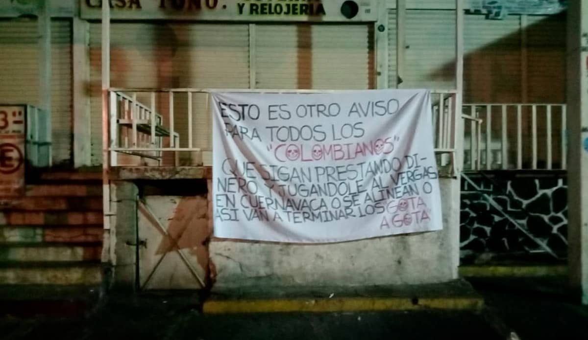 Grupo armado realiza decenas de disparos en la Carolina