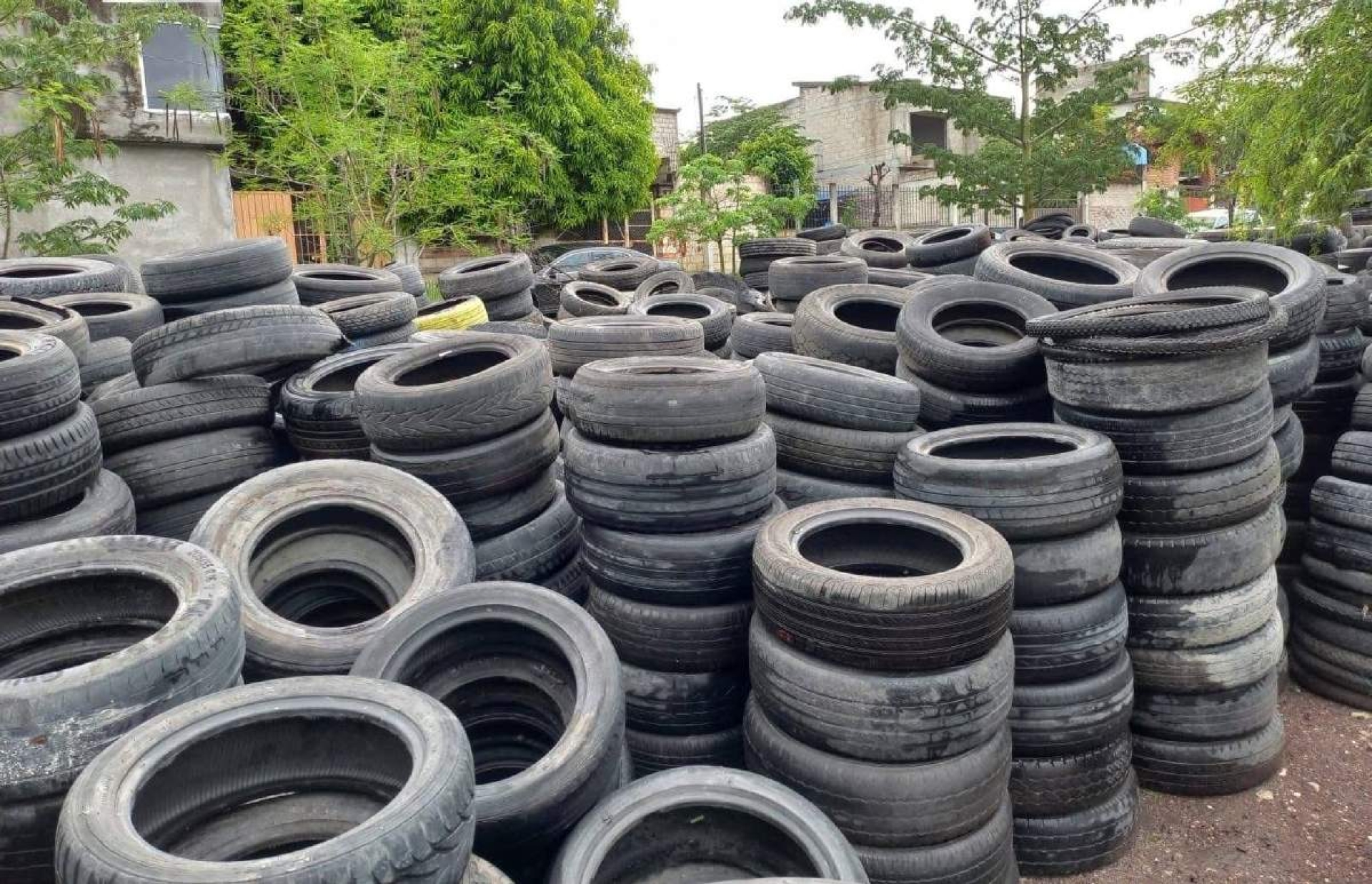 Inicia colecta de llantas en Tlaltizapán