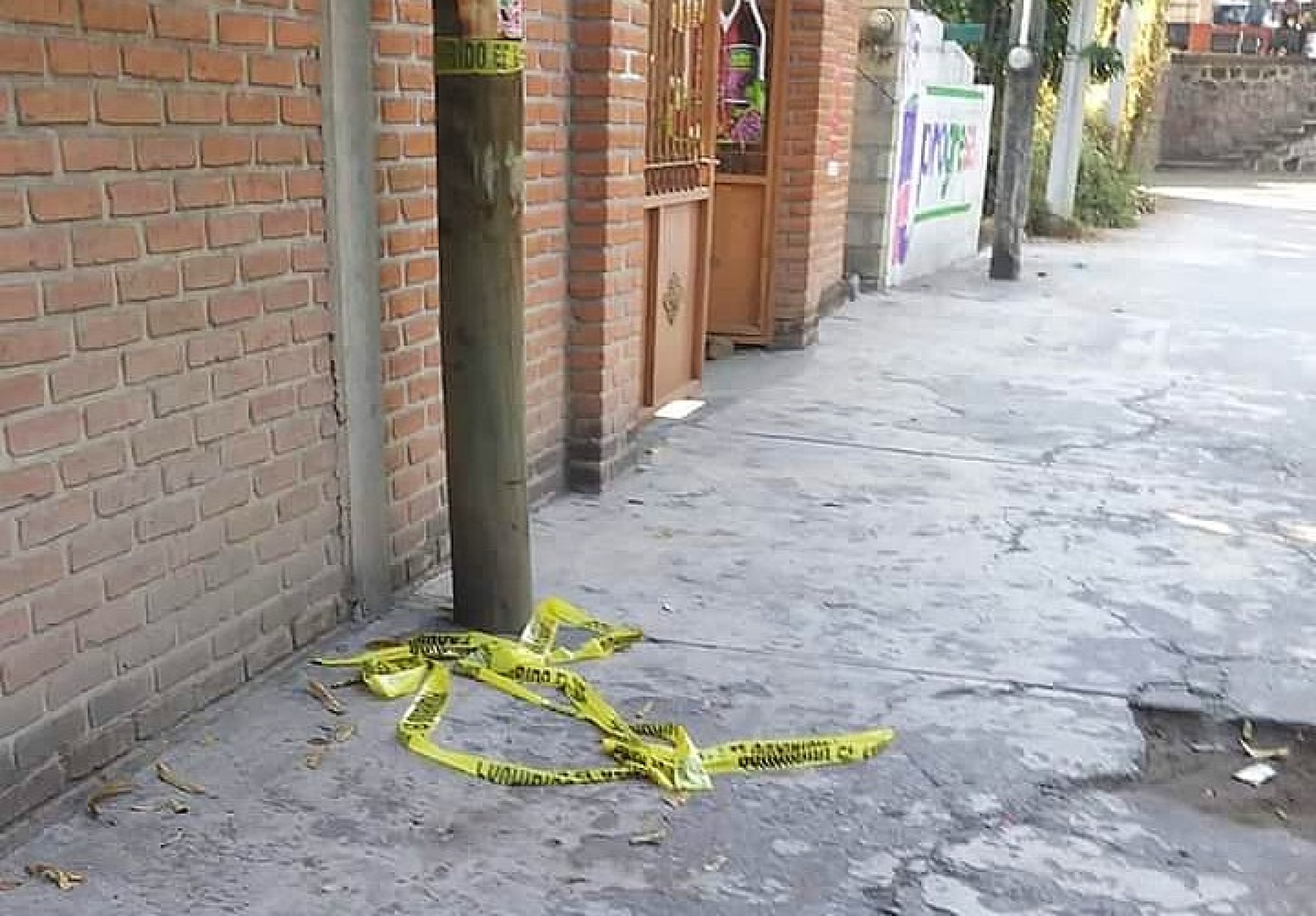 Abandonan cabeza humana cerca del módulo de policía en Amacuzac