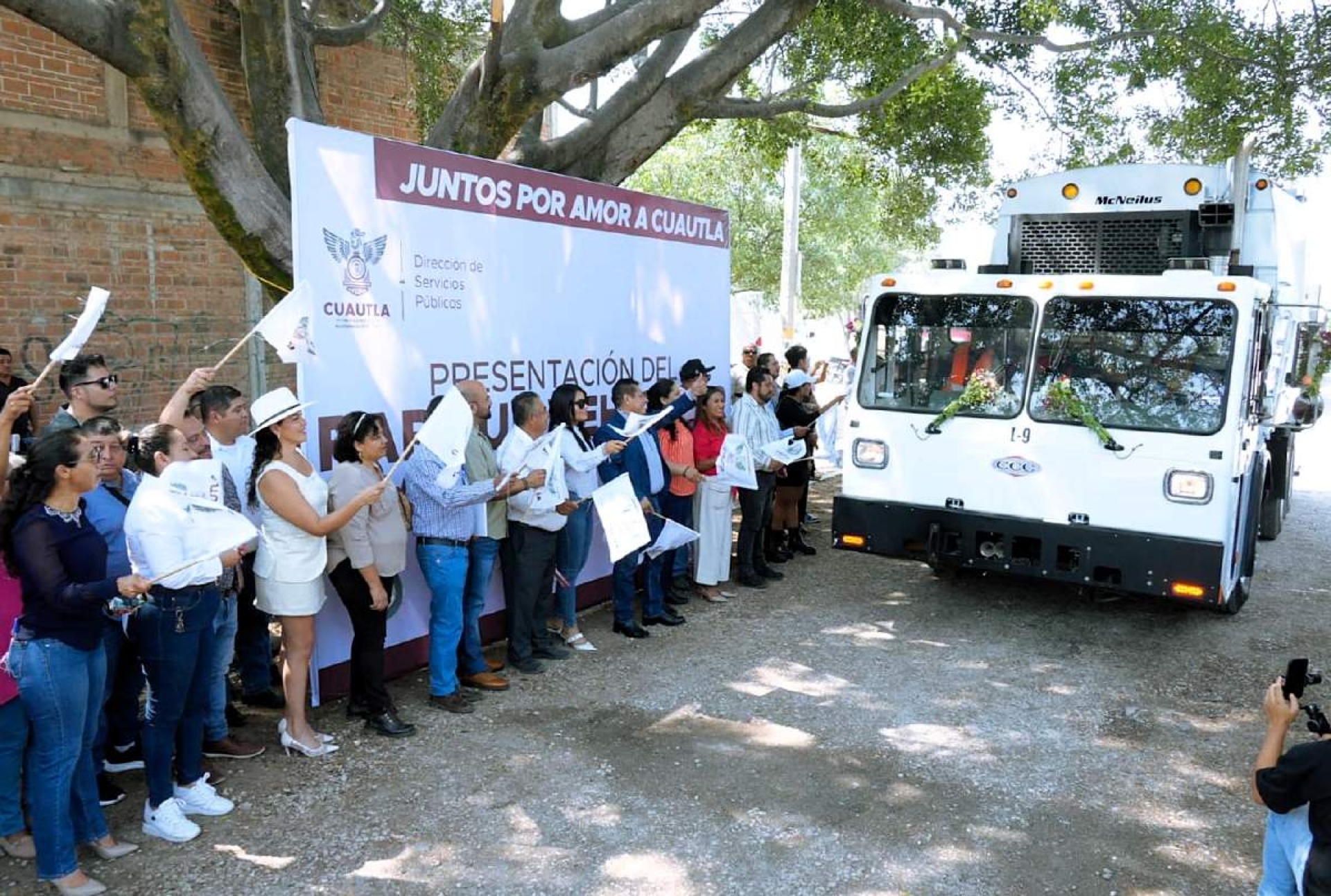 Dan banderazo de salida a 32 camiones de Servicios Públicos en Cuautla