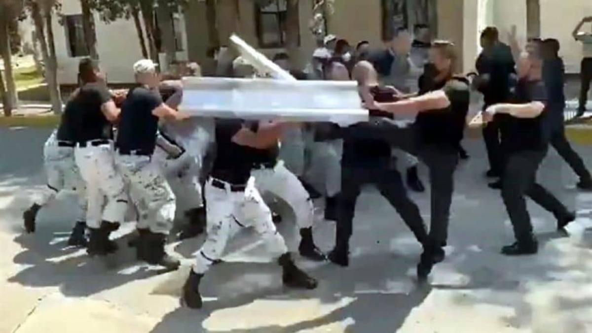 Captan pelea entre miembros de la Guardia Nacional en San Luis Potosí
