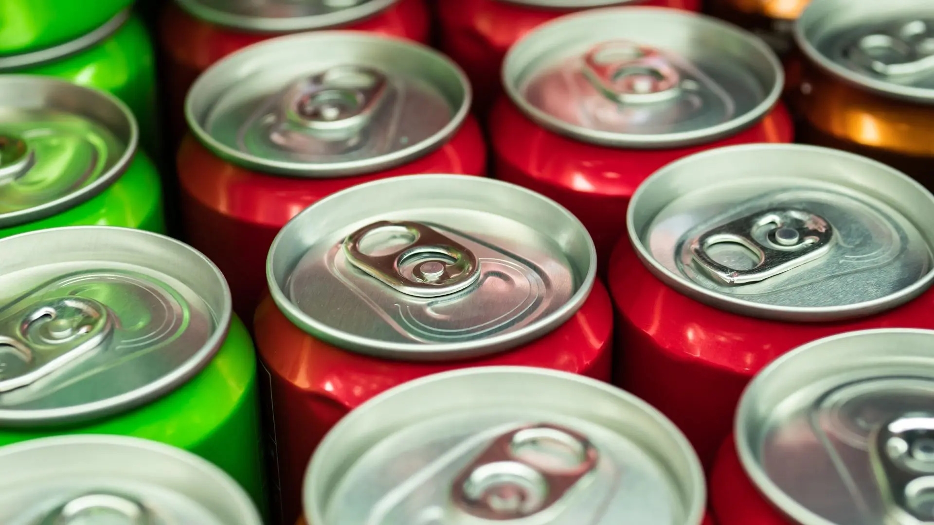 Hacienda propone aumento de impuestos a refrescos, tabaco y videojuegos