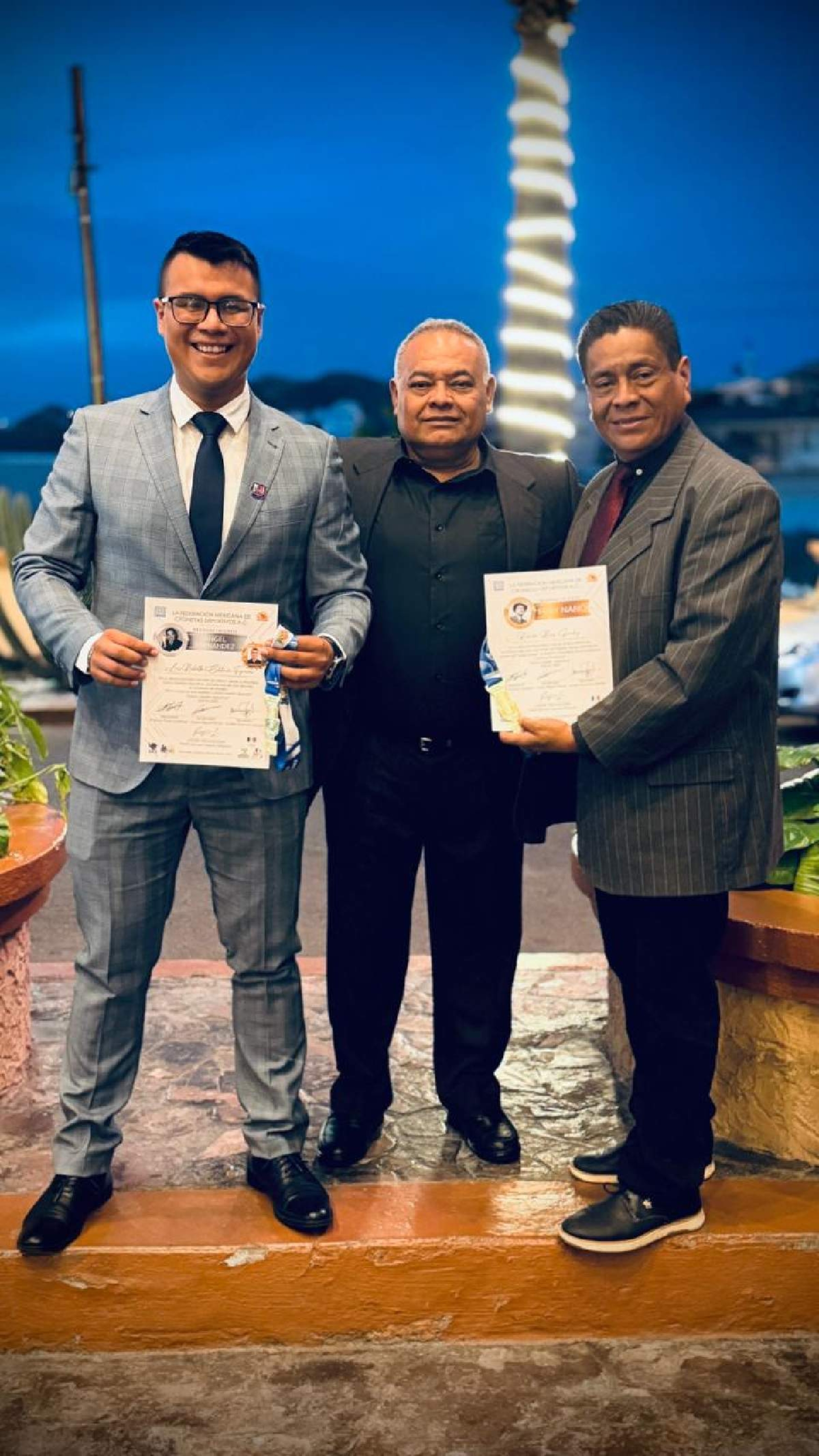 Reciben premio en Sonora