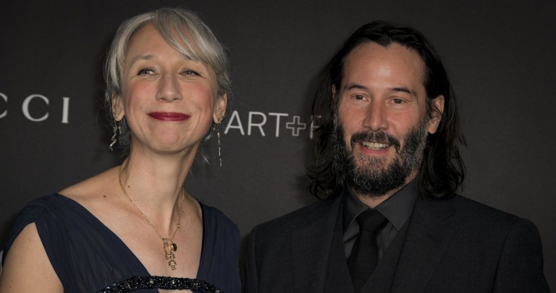 El actor Keanu Reeves asiste a la Gala LACMA acompañado por su novia, la artista Alexandra Grant