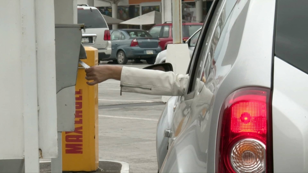 ¡Adiós al pago de estacionamiento! No habrá cobros en plazas y centros comerciales