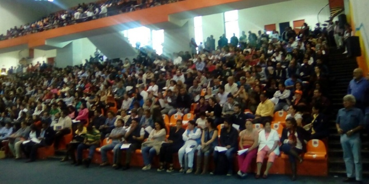 Teme SITAUAEM colapso financiero de la Universidad
