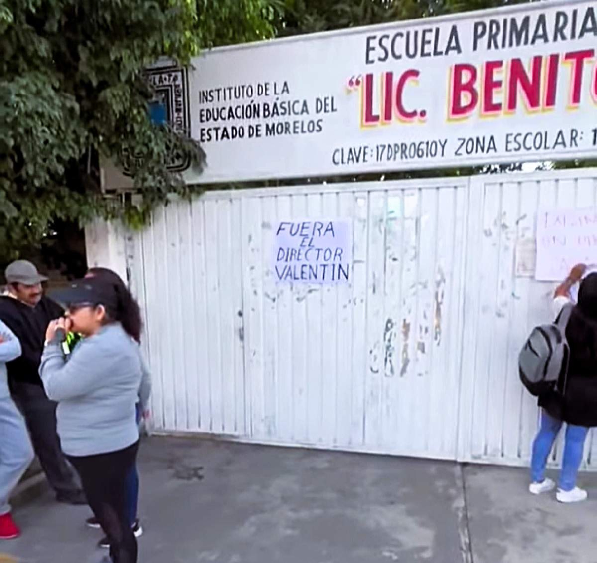 Exigen destituir a director y una maestra de primaria de Cuautla