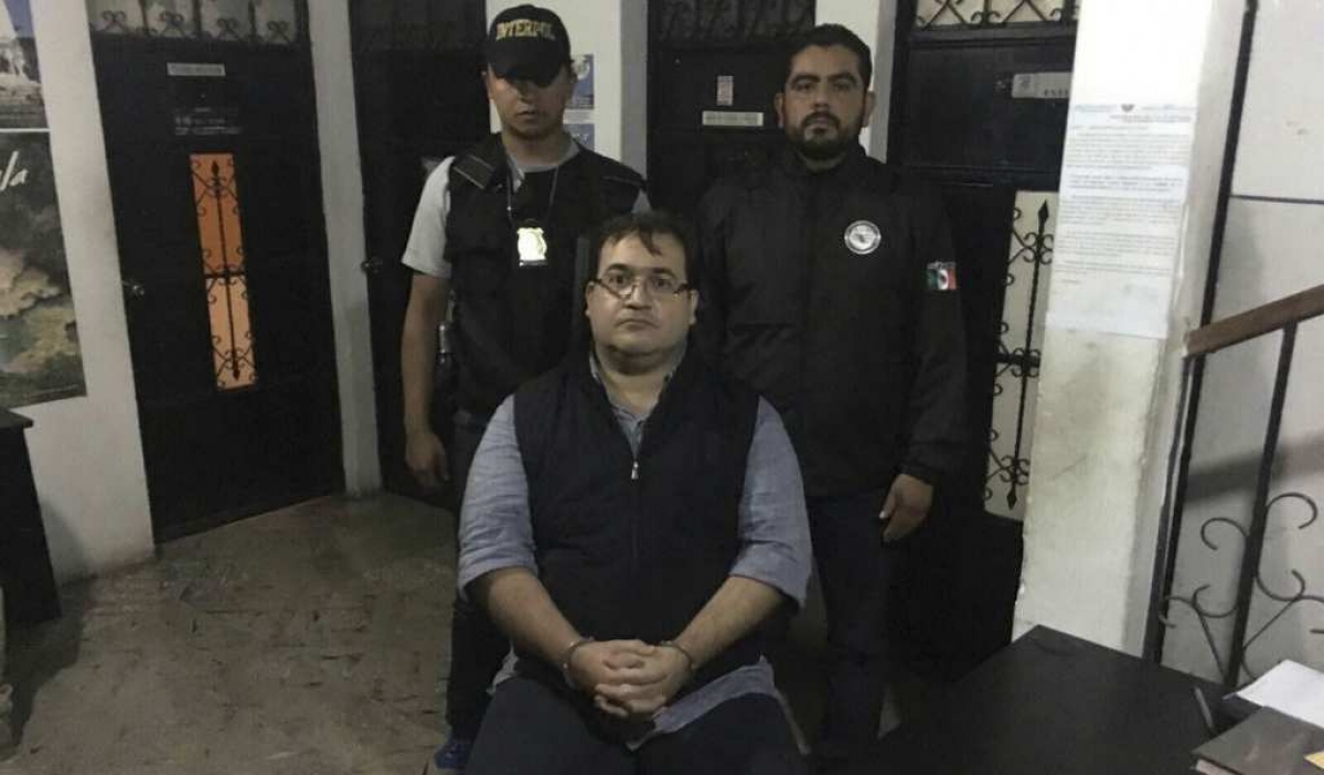 Javier Duarte pasó del lujo a una celda de 2.70 por 3.70 metros
