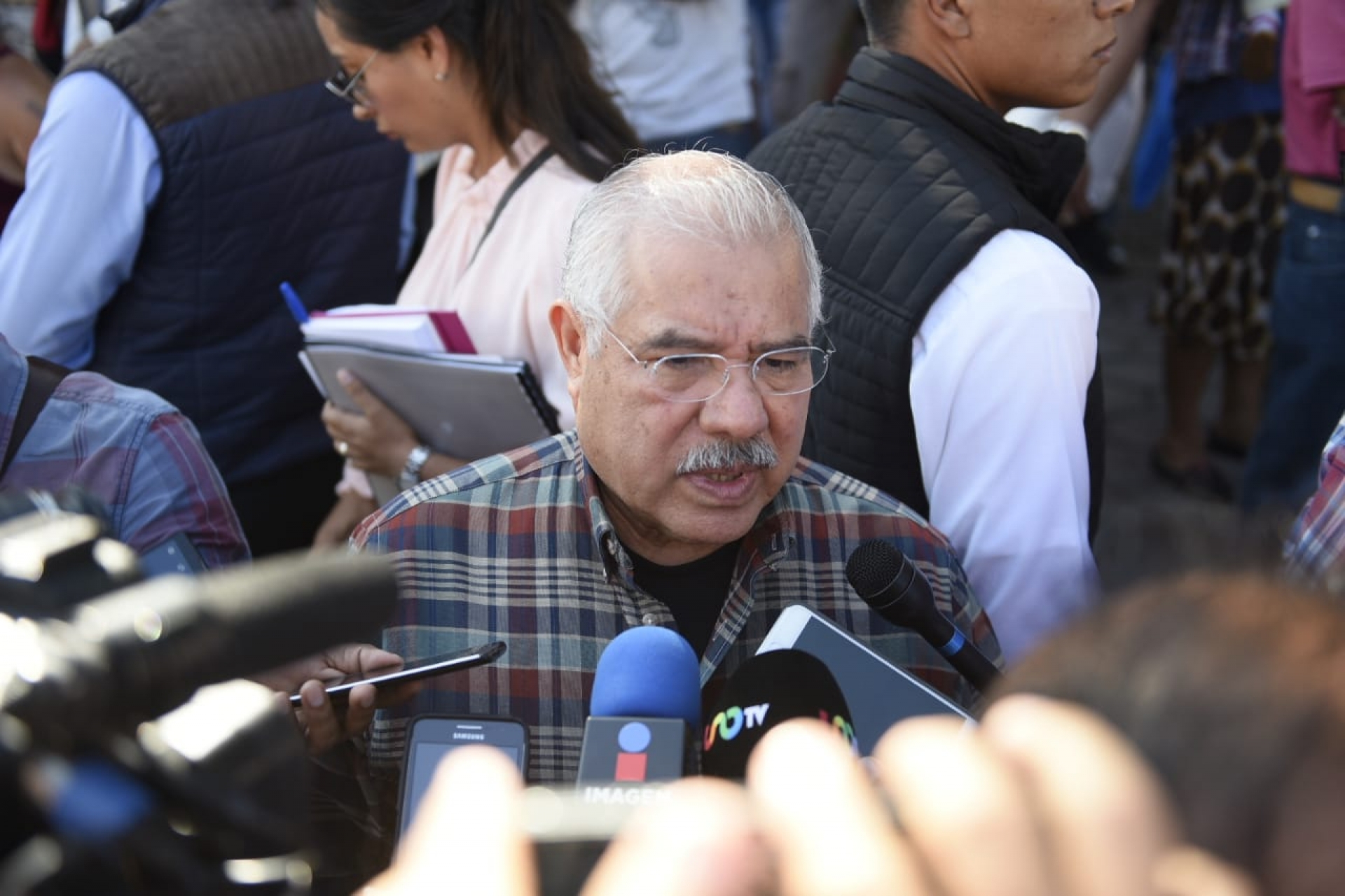 Continúa CES revisión sobre adquisición y operación real de cámaras