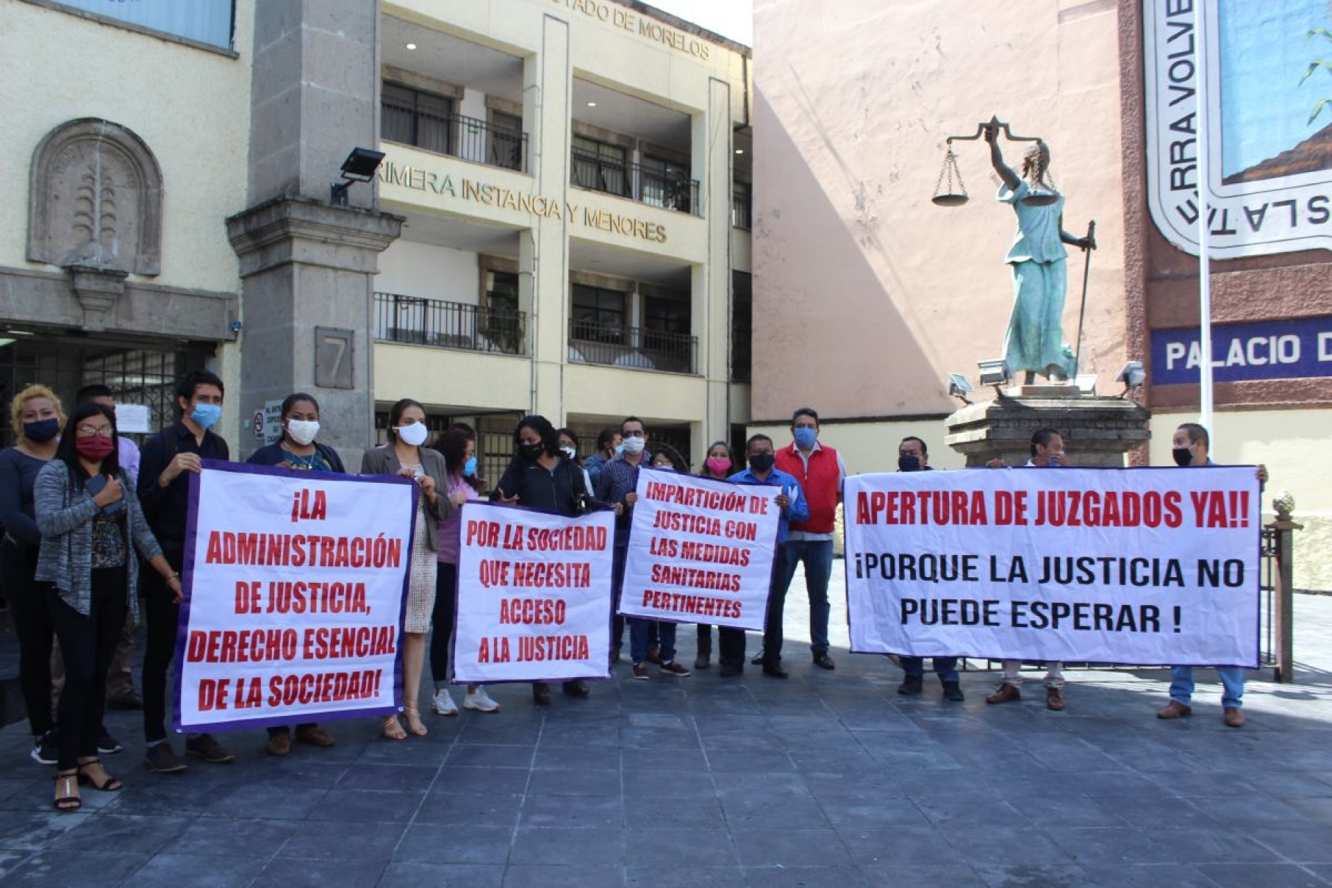 Crece malestar de abogados