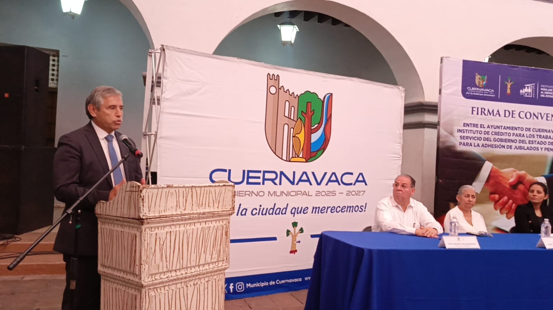 Propondrá alcalde capitalino a cabildo incorporación de mil 400 trabajadores de confianza al Instituto de Crédito