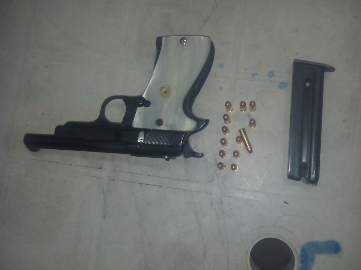 En Cuautlixco, arrestan a tres hombres en posesión de un arma de fuego y varios cartuchos