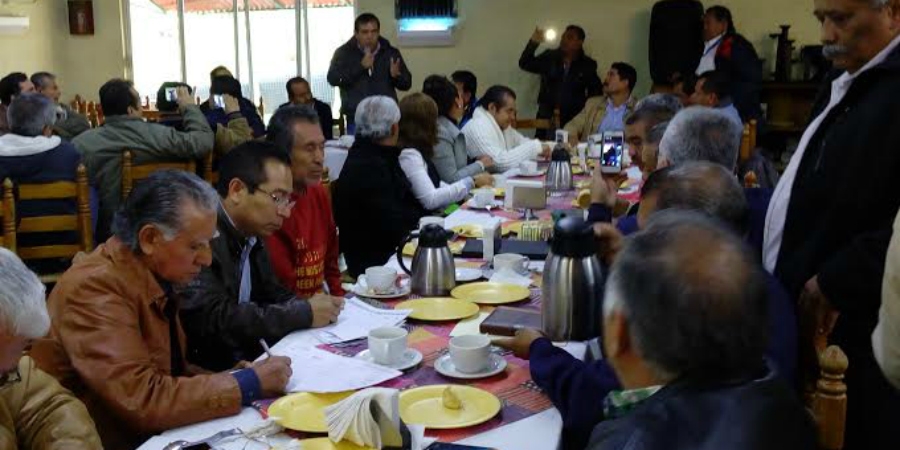 Posponen "Hoy no circula" para taxis