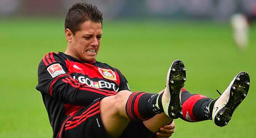 Chicharito se lesiona y el Bayer Leverkusen logra una victoria