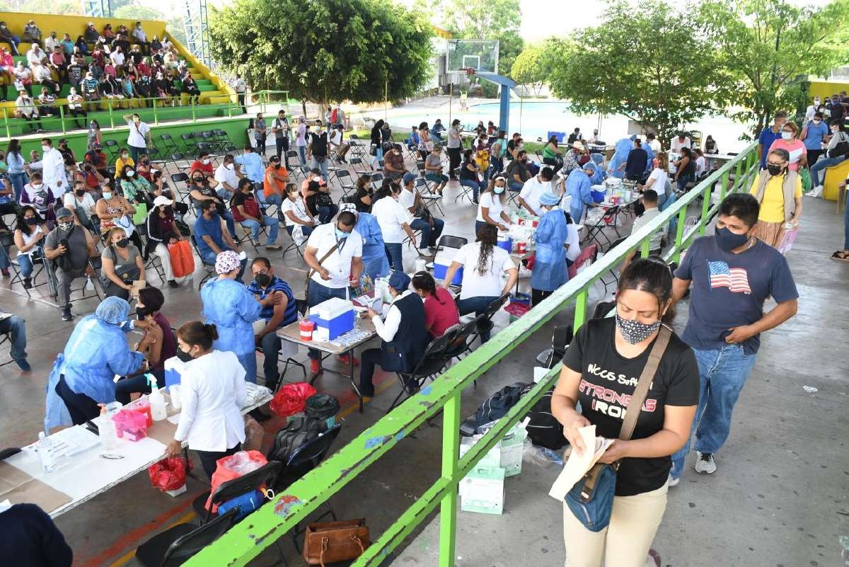 Sin contratiempos, inició la vacunación en Cuautla