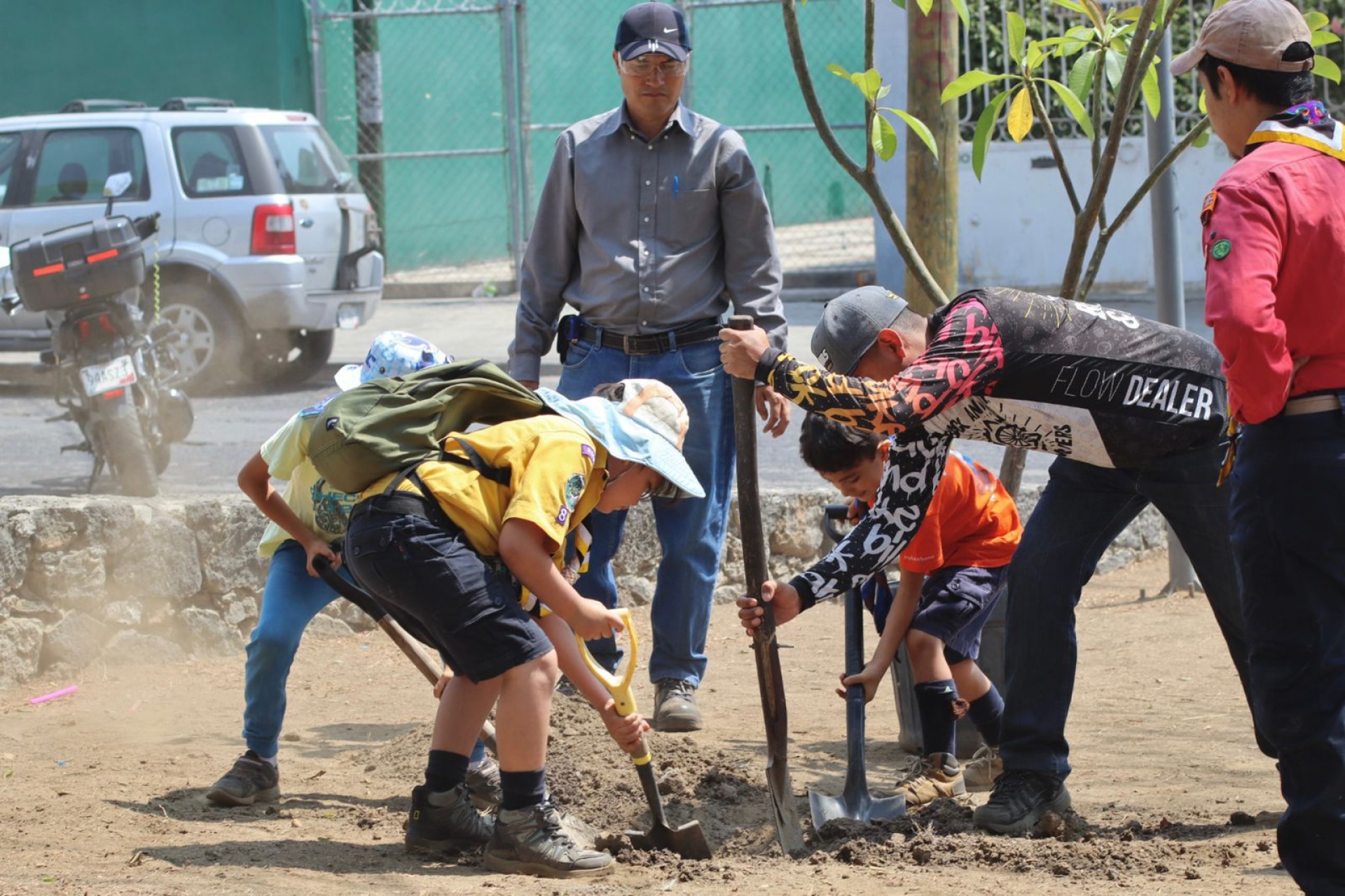 Reforesta Gobierno de Jiutepec espacios públicos