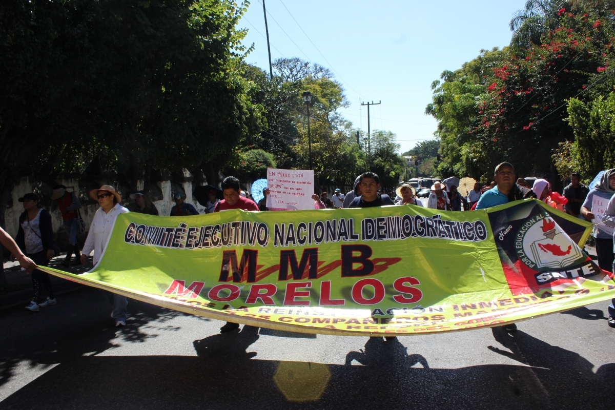 Profesores del MMB exhortan a padres a impedir cierre de escuelas