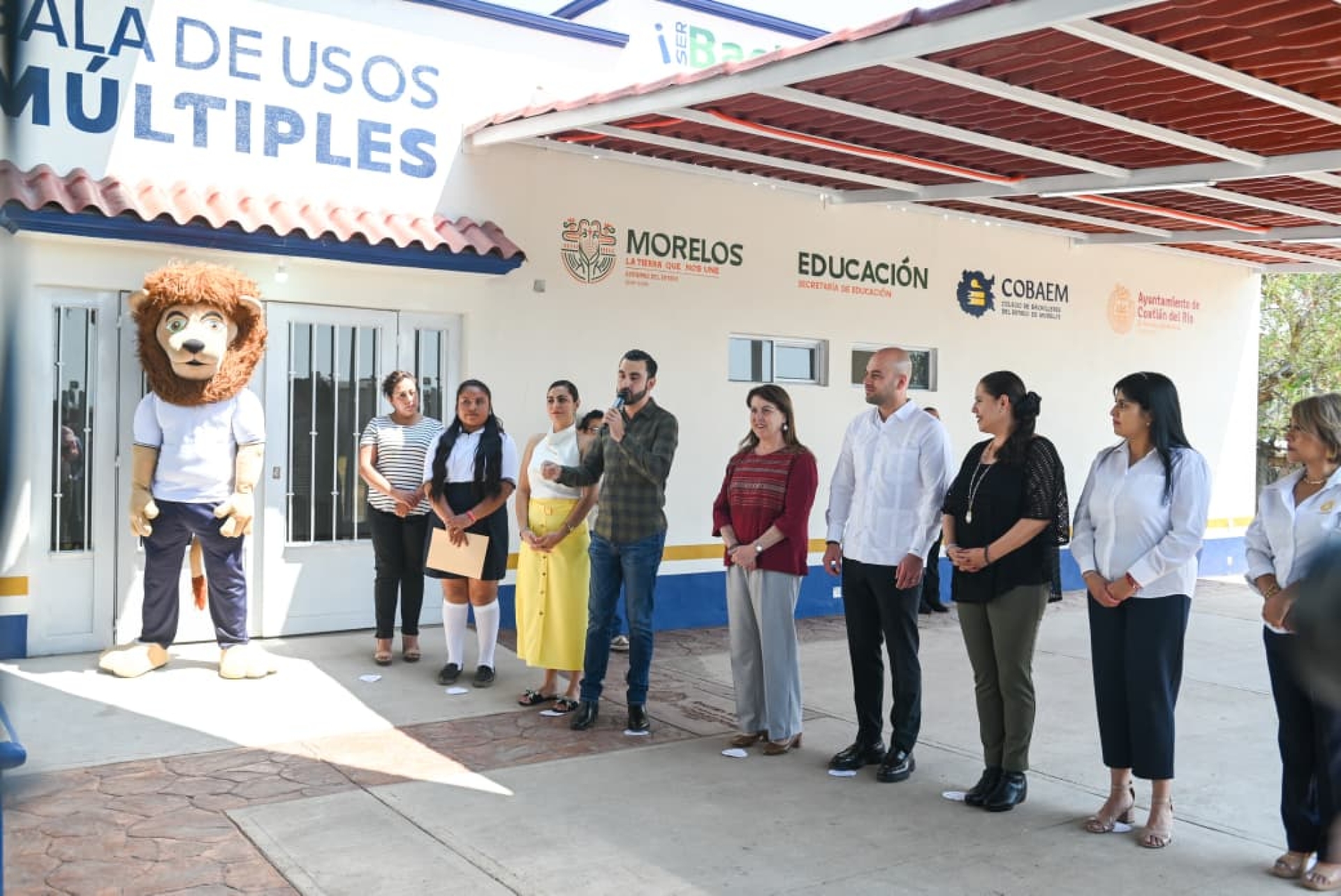 Anuncia Margarita González Saravia rehabilitación de unidad deportiva en beneficio del EMSAD 09 de Coatlán del Río