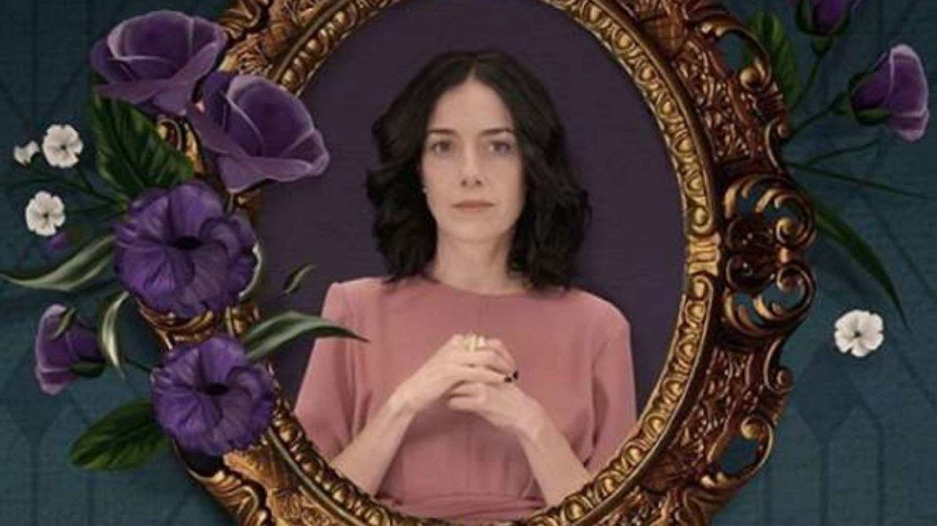 Looks inspirados en Paulina de la Mora de la serie 'La casa de las flores'