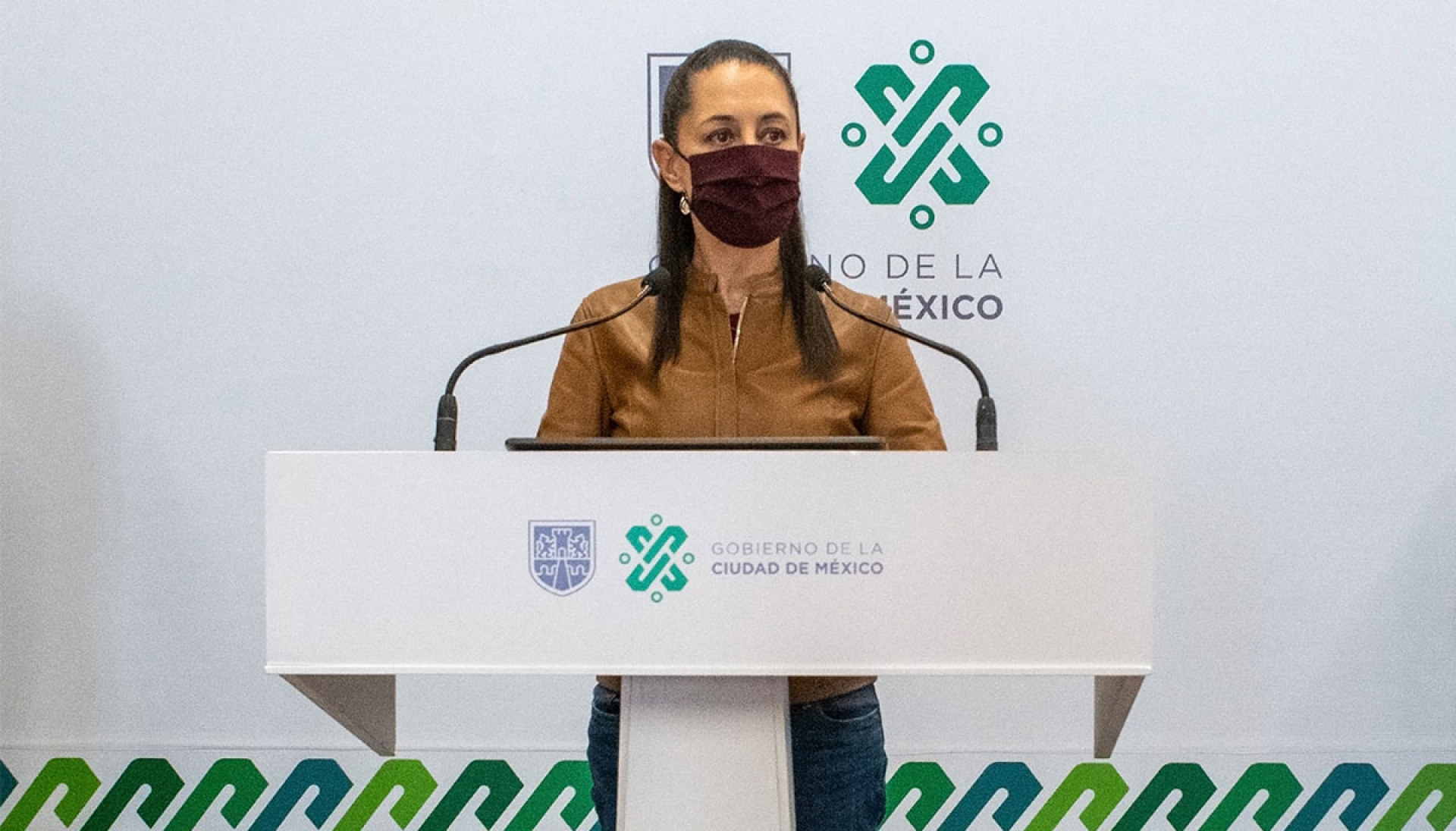 Claudia Sheinbaum da positivo a COVID-19