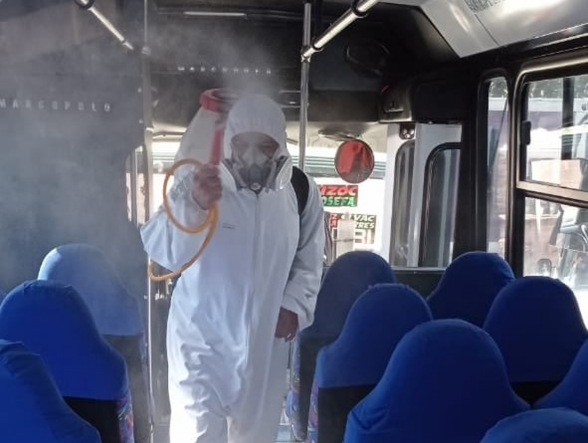 Nueva jornada de sanitización a unidades del transporte público, en Cuernavaca