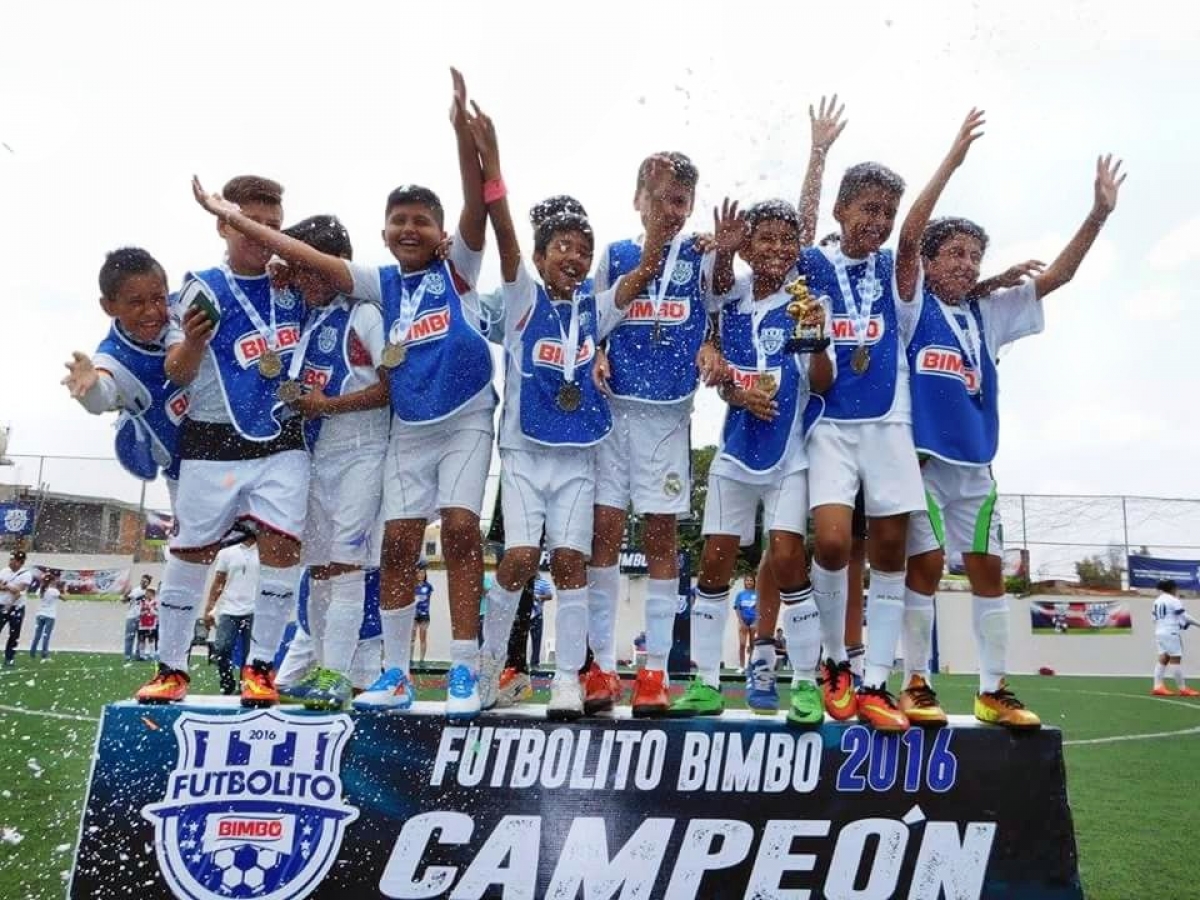 Surgen campeones del Torneo Futbolito Bimbo