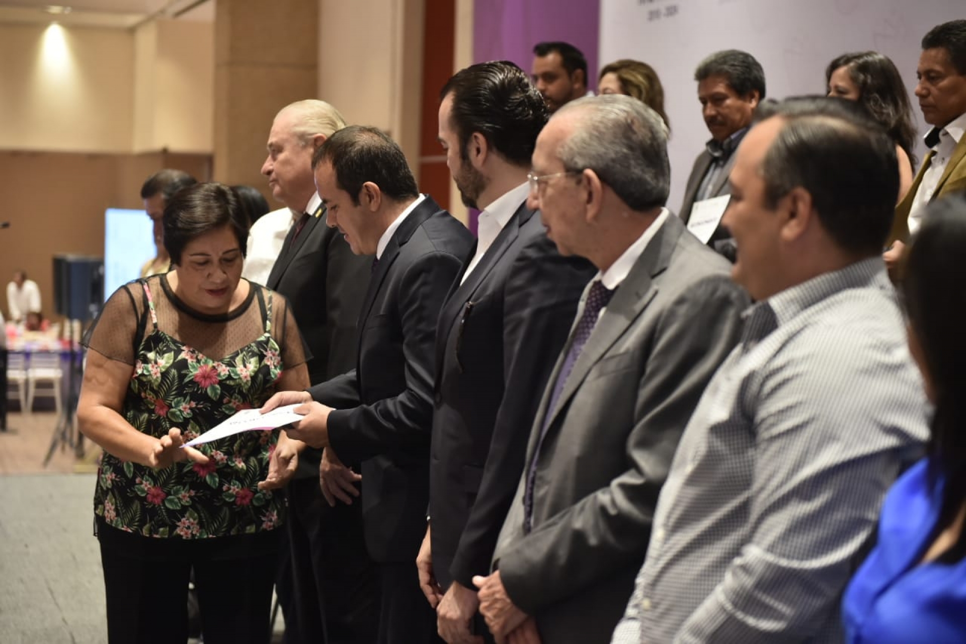 Realizan celebración por el Día del Maestro; entregan reconocimientos