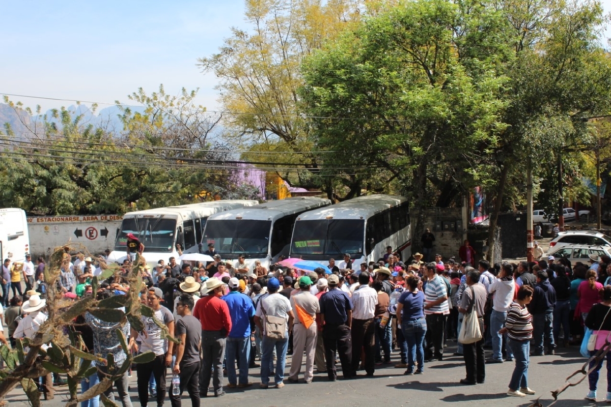 Revuelta tepozteca contra monopolio de transporte