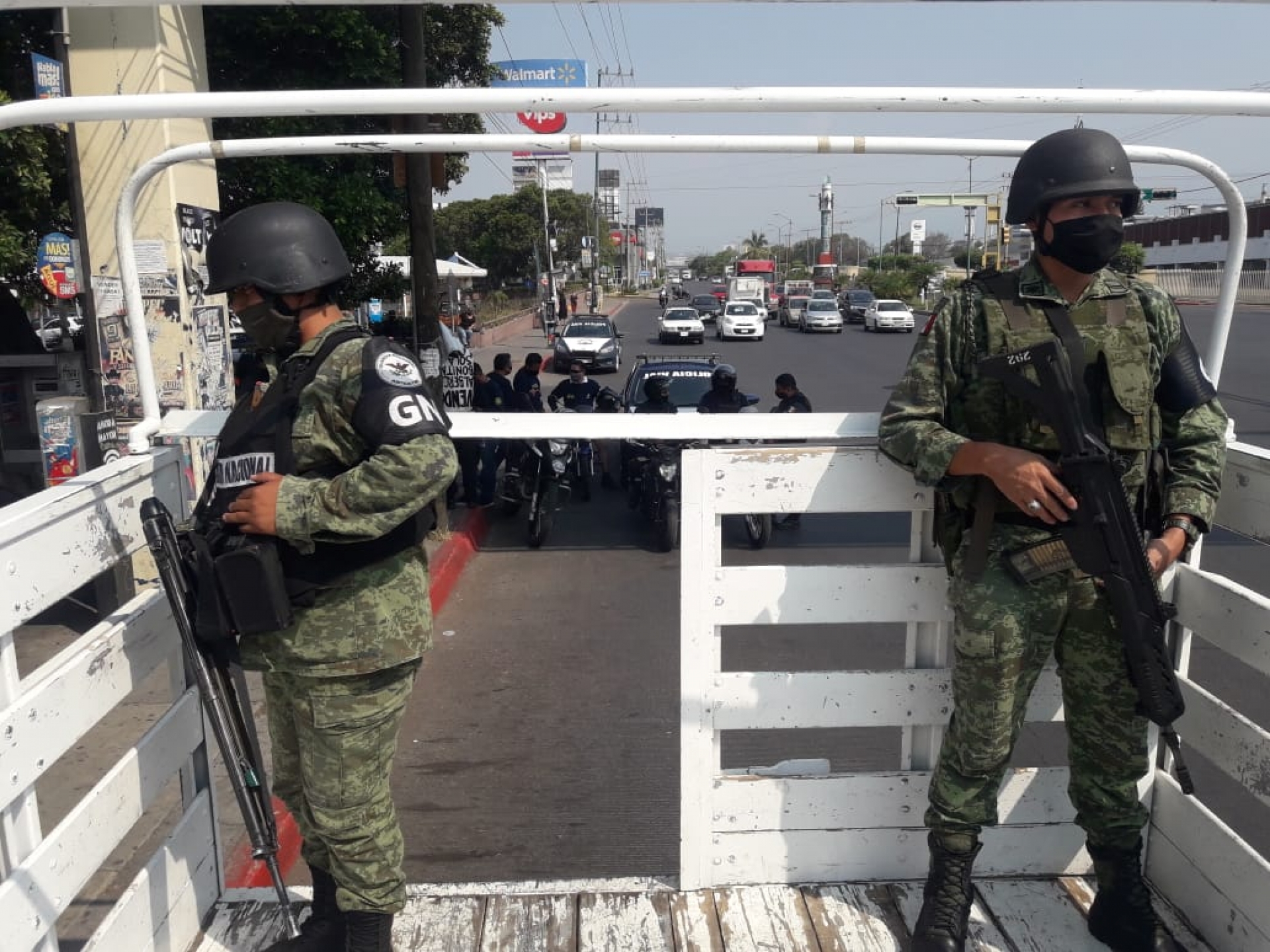 Apoyan fuerzas del orden en operativo de cierre de comercios no esenciales en Jiutepec