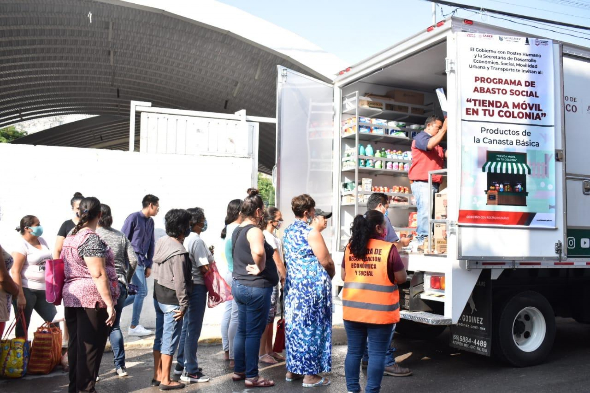 Acerca Ayuntamiento de Jiutepec programas sociales a la población