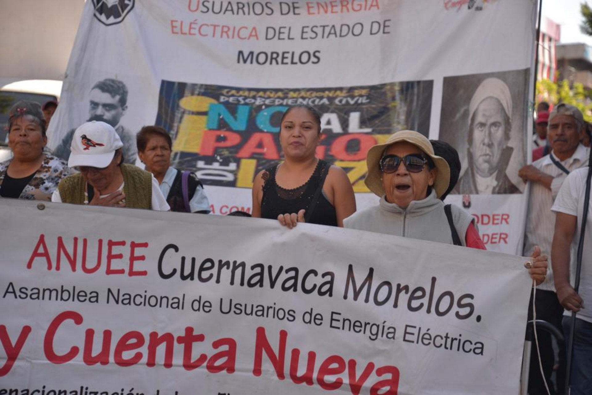 Protesta la ANUEE en la Profeco