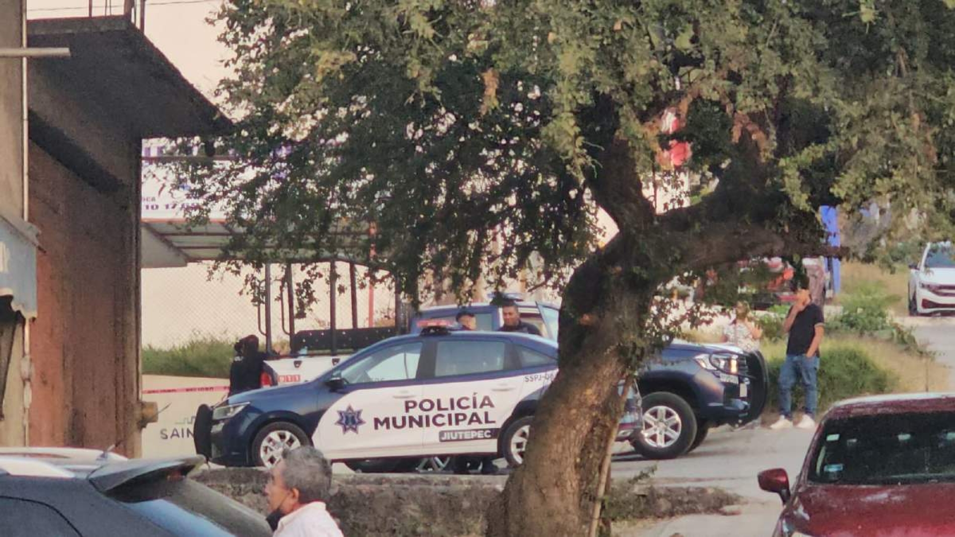 Acribillan a un comerciante en Jiutepec