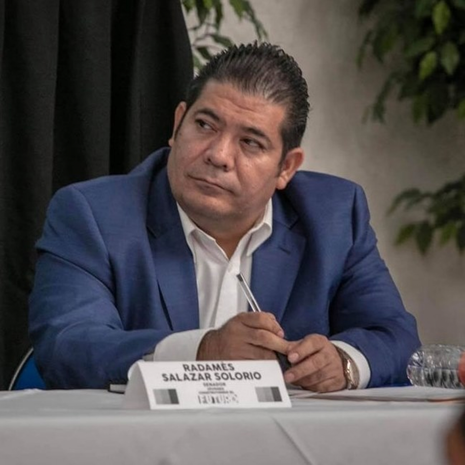 Fallece el senador Radamés Salazar Solorio, víctima de covid-19