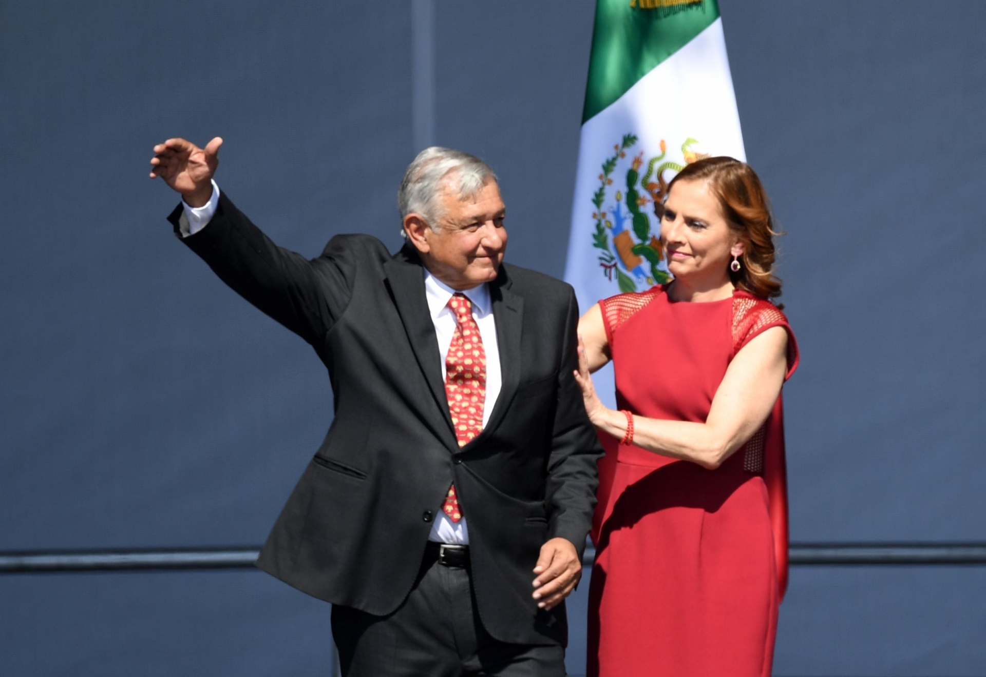 AMLO y Beatriz Gutiérrez Müller buscan registrar sus nombres como marca