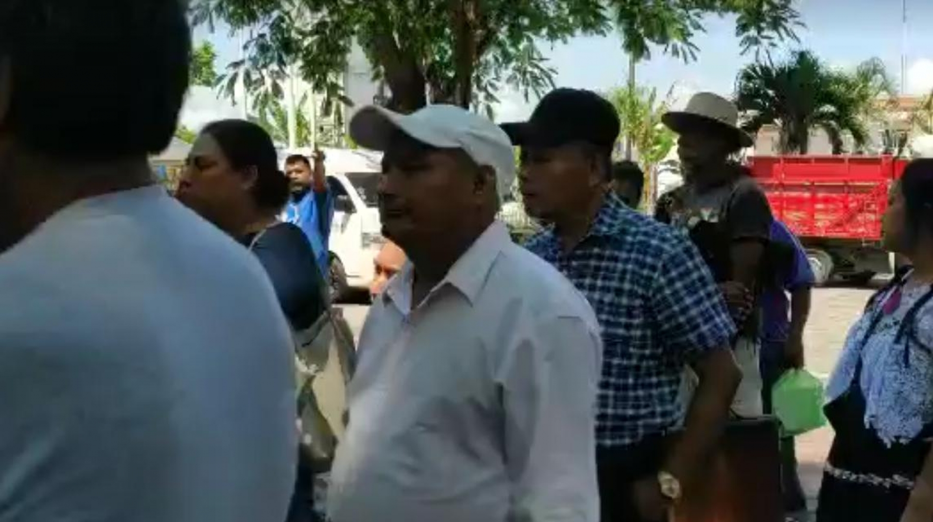 Protesta Sindicato Único Nueva Generación en el Ayuntamiento de Cuernavaca