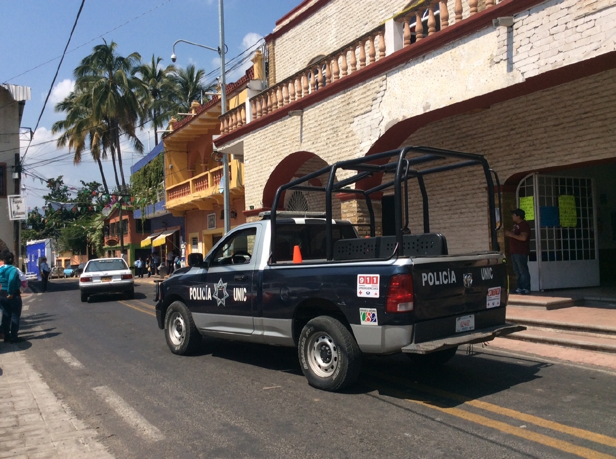 Sesenta por ciento de los policías de Coatlán del Río carecen de licencia de portación de armas