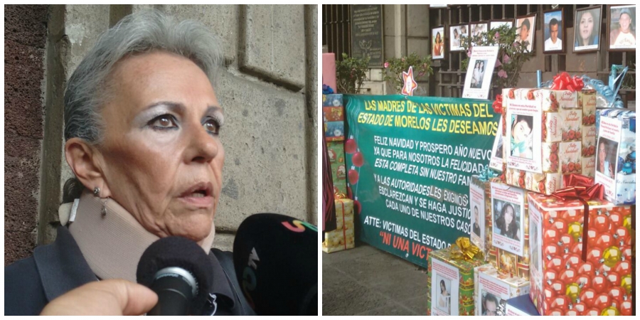 Familiares acuden a dejar regalos de navidad en la ofrenda en memoria de las víctimas